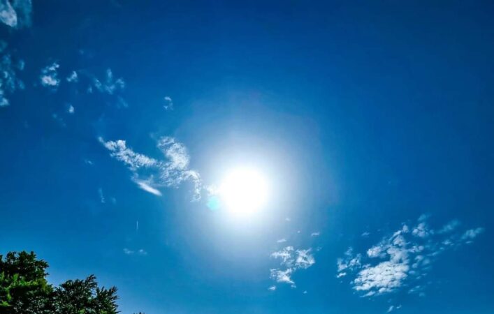 ALERTĂ: O furtună solară în orele următoare, rețelele electrice, comunicațiile și sateliții pot fi afectate O furtună solară este așteptată să afecteze Pământul în orele următoare, iar experții avertizează că aceasta ar putea provoca perturbări