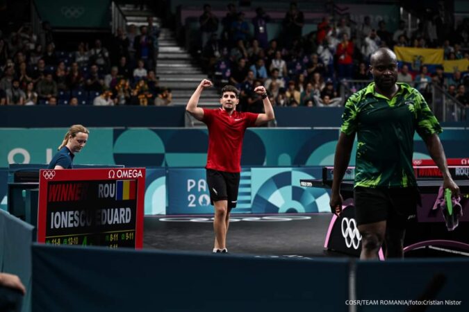 O seară minunată pentru România la Jocurile Olimpice! La tenis de masă, a treia victorie a fost adusă de Eduard Ionescu, debutant la Jocurile Olimpice, care a produs surpriza serii în South Paris Arena 4
