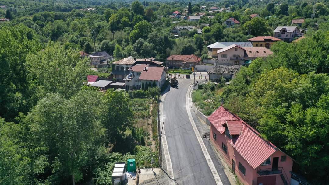 S-a reluat circulația pe podul de pe drumul județean 724, anunțul a fost făcut de CJ Dâmbovița. S-au finalizat lucrărilor