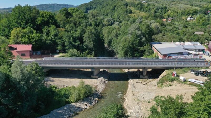 S-a reluat circulația pe podul de pe drumul județean 724, anunțul a fost făcut de CJ Dâmbovița S-a reluat circulația pe podul de pe drumul județean 724, anunțul a fost făcut de CJ Dâmbovița. S-au finalizat lucrărilor