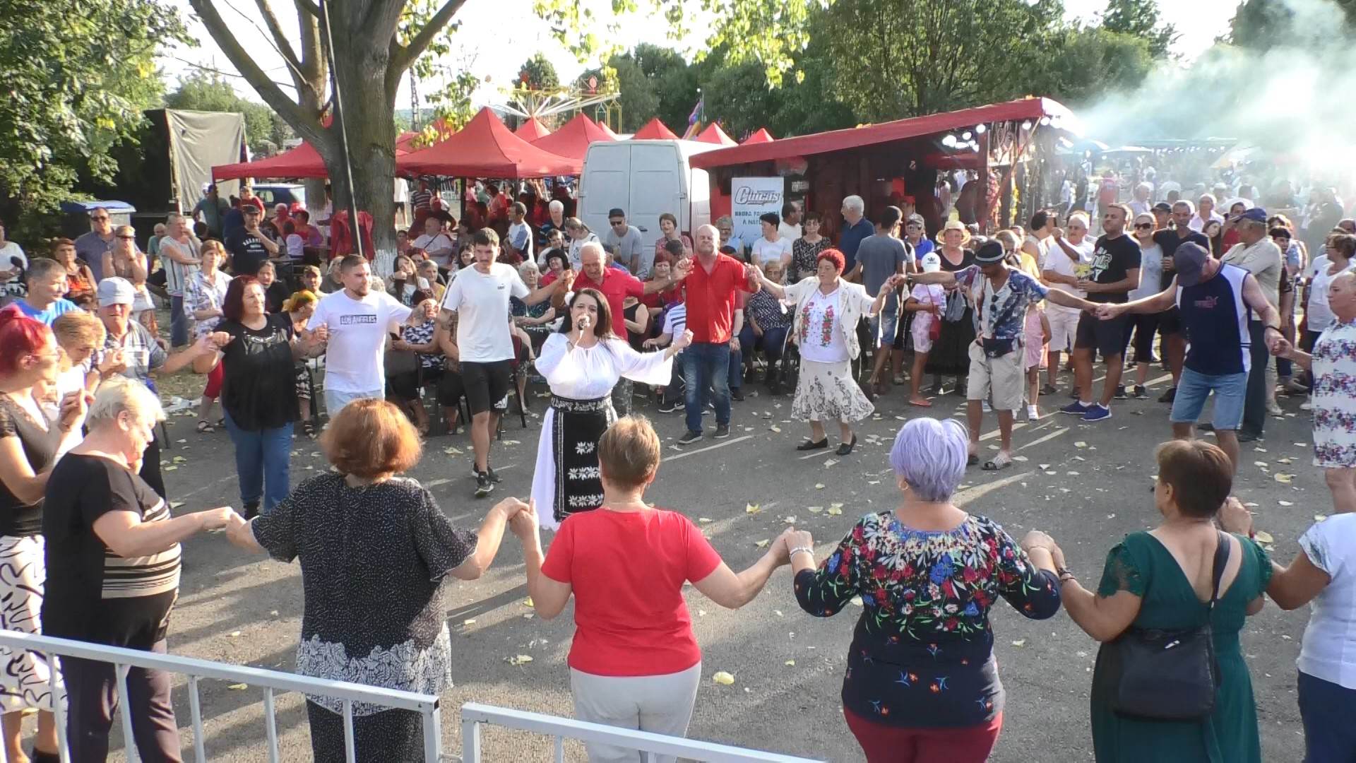 Astăzi, în comuna Doicești, a avut loc o sărbătoare deosebită, care a adunat întreaga comunitate în Parcul Mateiaș Brâncoveanu.