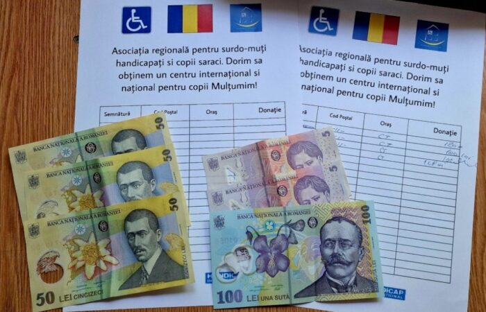 Jandarmii dâmbovițeni au depistat doi bărbați care solicitau bani sub pretextul unei fundații de caritate Jandarmii dâmbovițeni au depistat doi bărbați care solicitau bani sub pretextul unei fundații de caritate, în parcarea unui supermarket,