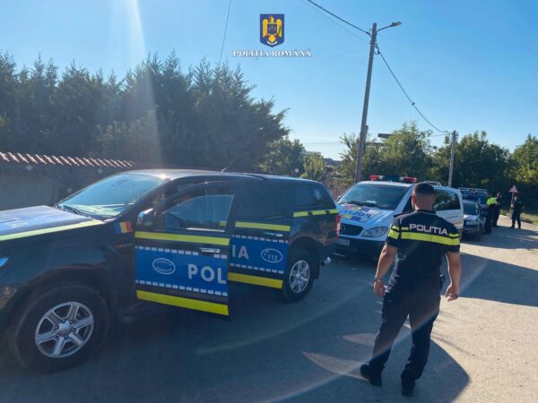 Ample controale ale polițiștilor de la Biroul pentru Protecția Animalelor, în municipiul Târgoviște Ample controale, polițiștii de la Biroul pentru Protecția Animalelor, împreună cu polițiști de la Serviciul pentru Acțiuni Speciale