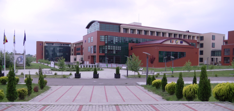 Mâine, 1 octombrie 2024, va avea loc deschiderea anului universitar la Universitatea „Valahia” din Târgoviște Universitatea "Valahia" din Târgoviște oferă programe de conversie profesională pentru cadre didactice din învățământul preuniversitar sau absolvenți