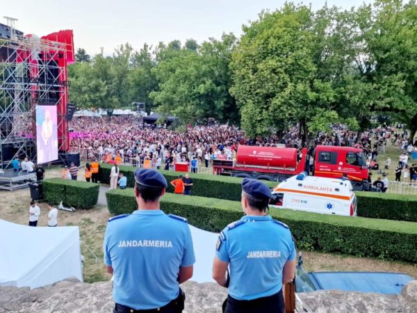 Jandarmeria Dâmbovița va fi pe baricade la Zilele Cetății Târgoviște Jandarmeria Dâmbovița va asigura ordinea si liniștea la manifestările publice organizate cu ocazia Zilelor Cetății Târgoviște.