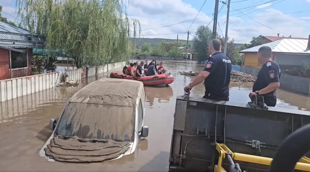 "Fii bun de câte ori se poate. Și întotdeauna se poate!" - este mesajul transmis de primarul Spătaru, subliniind importanța solidarității și a sprijinului reciproc în momente de criză.