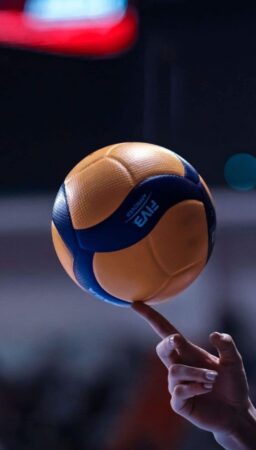 SUPERCUPA ROMÂNIEI LA VOLEI FEMININ: CSO Voluntari-CSM Târgoviște se confruntă pentru primul trofeu al sezonului SUPERCUPA ROMÂNIEI LA VOLEI FEMININ, wezonul de volei feminin din România este pe cale să înceapă cu un duel de foc! Supercupa României va avea l