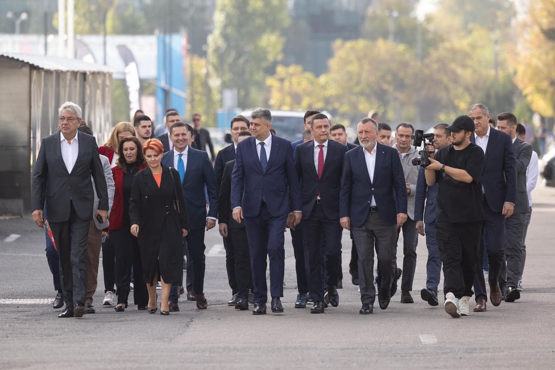 Corneliu Ștefan, președintele PSD Dâmbovița, a fost alături de liderul partidului, Marcel Ciolacu, la depunerea candidaturii acestuia pentru Președinția României.