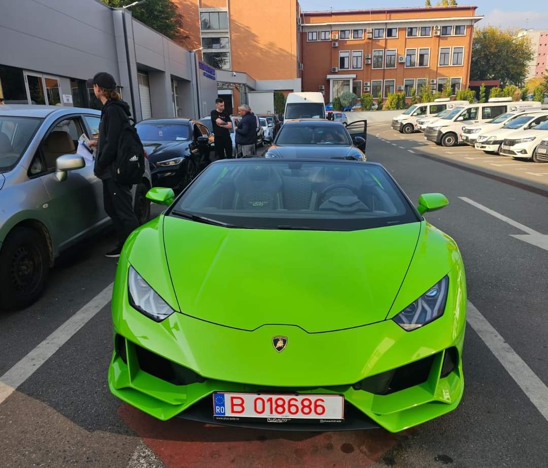 Lamborghini Huracan EVO, o bijuterie pe roți la RAR 
