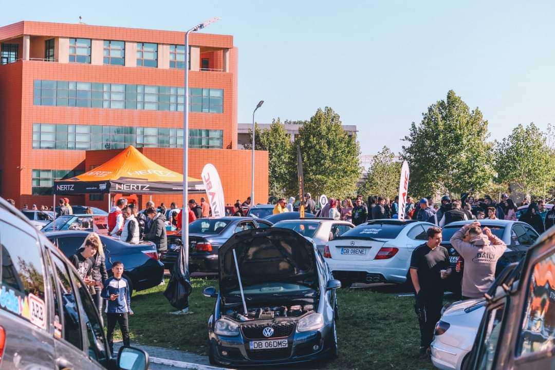 Ediția a II-a a CarExpo 2024 a avut loc la Universitatea „Valahia” din Târgoviște, un eveniment dedicat pasionaților
