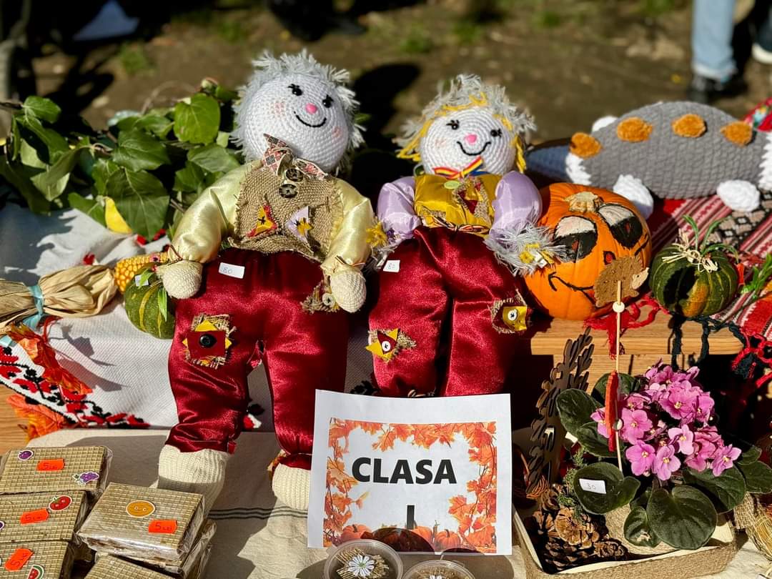 Târgul de Toamnă de la Școala Gimnazială Valea Voievozilor: O sărbătoare a generozității, astăzi, comunitatea s-a adunat pentru a celebra a III-a ediție a „