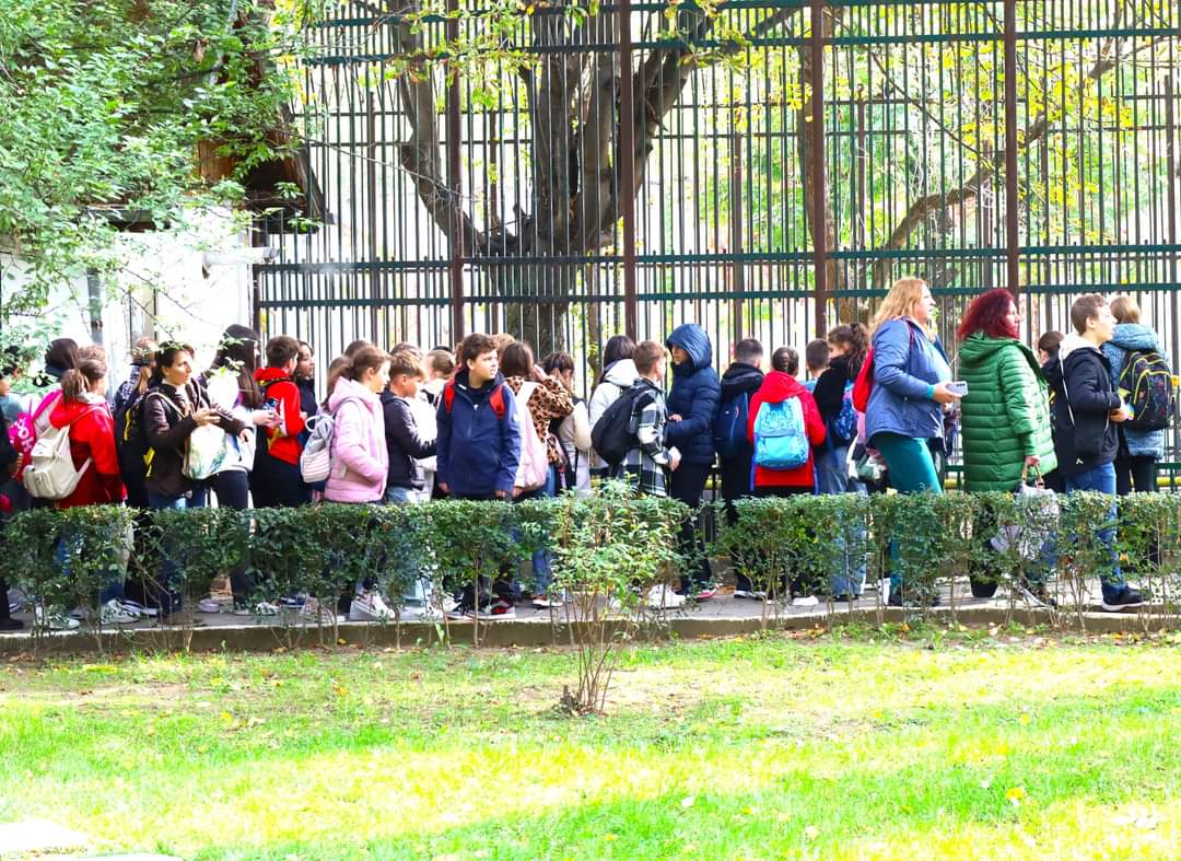 Entuziasm și descoperiri la Zoo Târgoviște, vineri, 25 octombrie, Grădina Zoo Târgoviște a fost locul ideal pentru un nou eveniment din cadrul