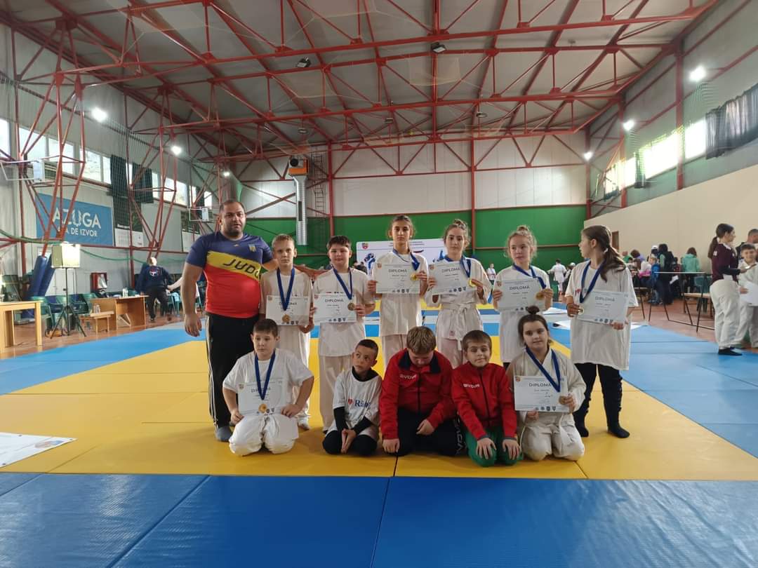 Răcari: Succes răsunător pentru micii sportivi ai grupelor U12 și U10 de la A.C.S. GANI care au strălucit la prima competiție