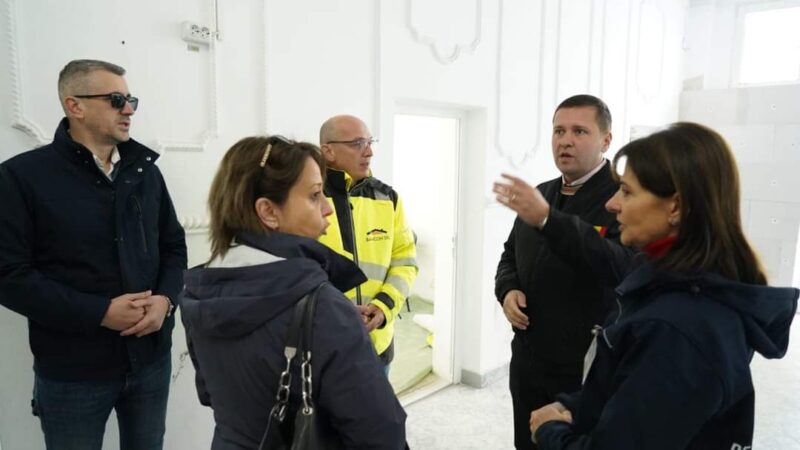 CJ Dâmbovița implementează o investiții de 10,5 milioane de lei pentru modernizarea Spitalului Județean de Urgență Târgoviște CJ Dâmbovița implementează o investiții de 10,5 milioane de lei pentru modernizarea Spitalului Județean de Urgență Târgoviște