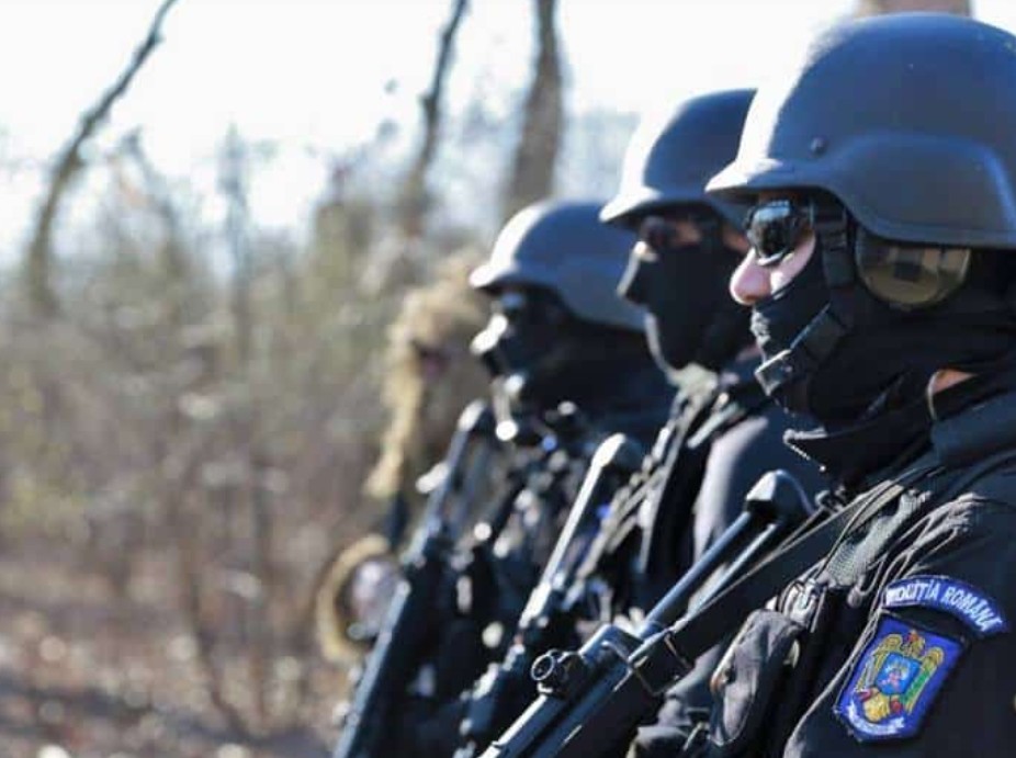 Forțele MAI din Dâmbovița, mobilizate pentru  alegerile prezidențiale, peste  800 de polițiști, jandarmi și pompieri sunt deja în dispozitiv.