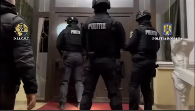 În județul Dâmbovița se desfășoară operațiunea „Ghost Guns” : 131 de percheziții la traficanți de arme.