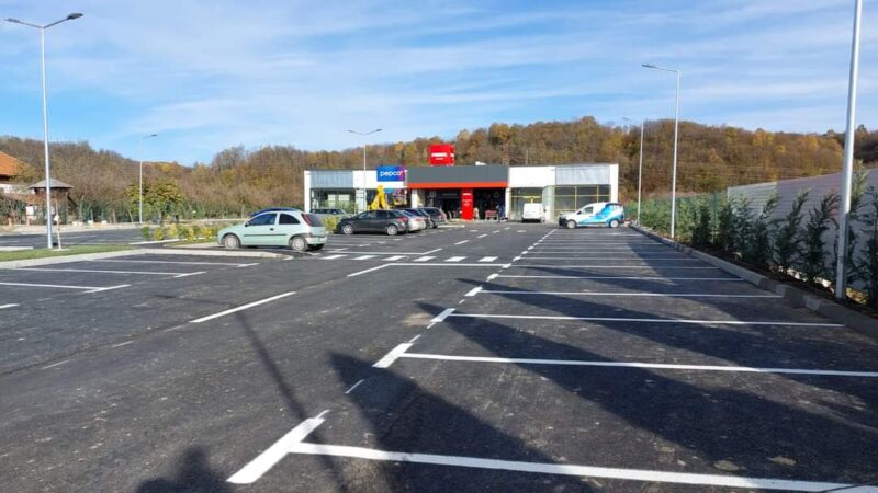 Voinești se dezvoltă, este un magnet pentru investitori: Un nou complex comercial își deschide porțile pe 27 noiembrie 2024 Comuna Voinești se află în plină expansiune! Pe 27 noiembrie 2024, localnicii vor beneficia de un nou complex comercial care va include
