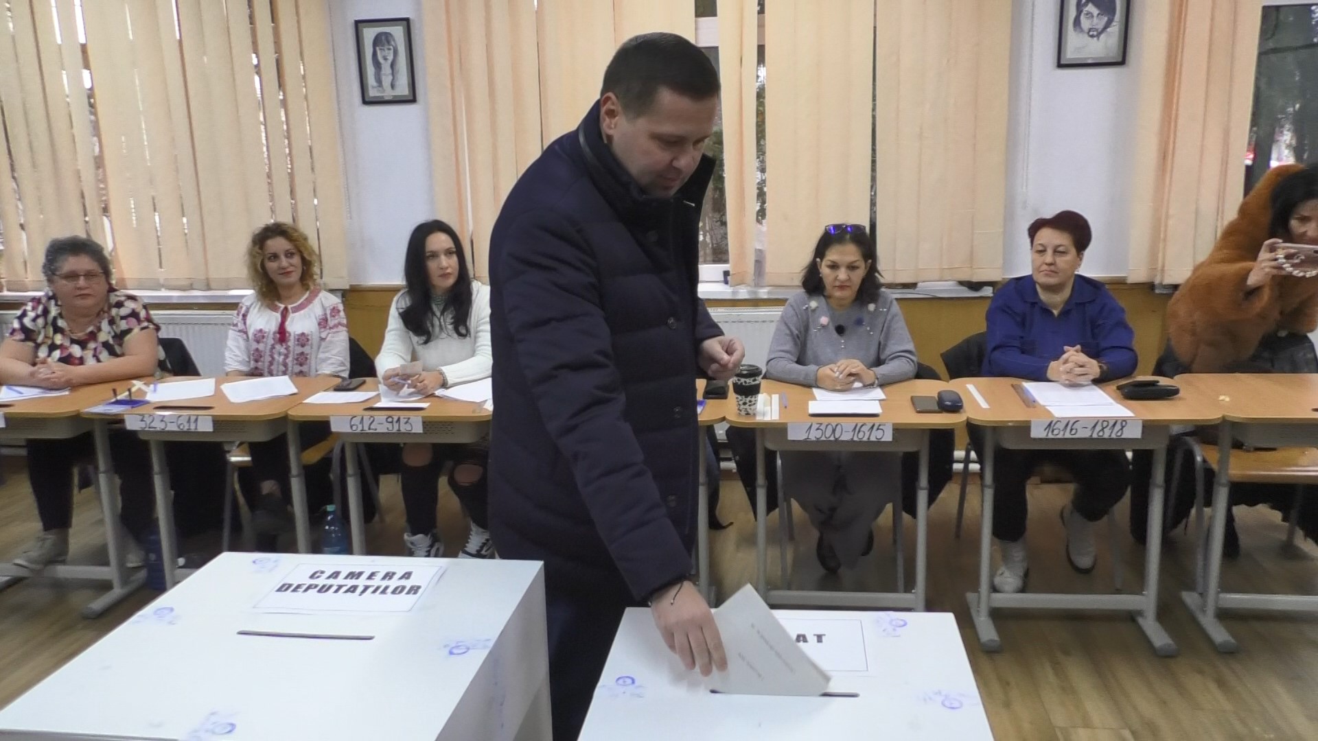 Președintele CJ Dâmbovița, Corneliu Ștefan, mesaj de unitate și speranță pentru Dâmbovița, cu ocazia Zilei Naționale a României, după ce a ieși de la VOT.
