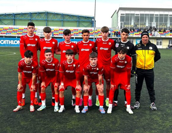 CSȘ Târgoviște, lider autoritar în Campionatul Național U17 CSȘ Târgoviște U17 a Clubului Sportiv Școlar Târgoviște, pregătită de antrenorul Marian Neagu, este liderul incontestabil al Seriei 6