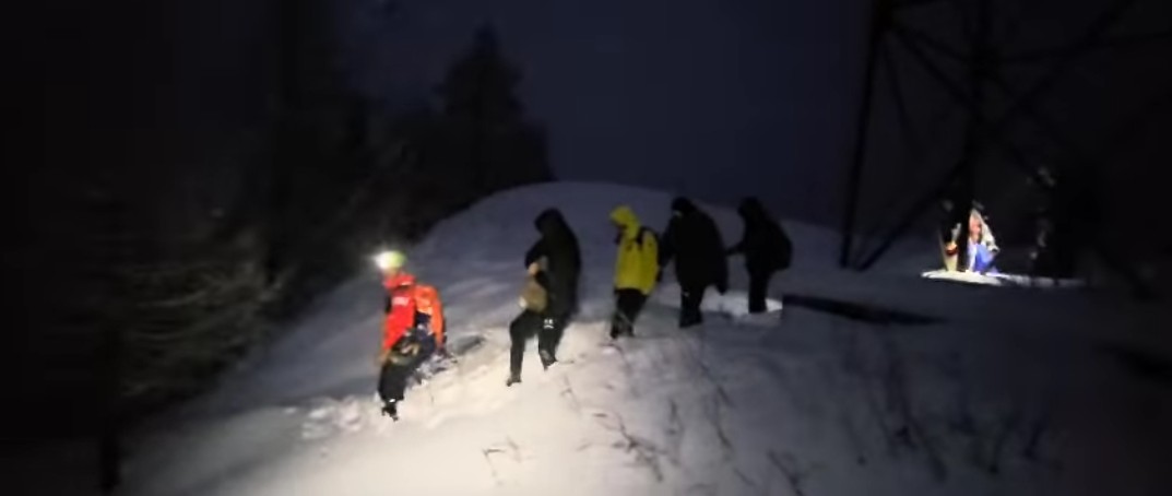 Intervenții contracronometru: Salvamont intervine pentru recuperarea unor turiști blocați.