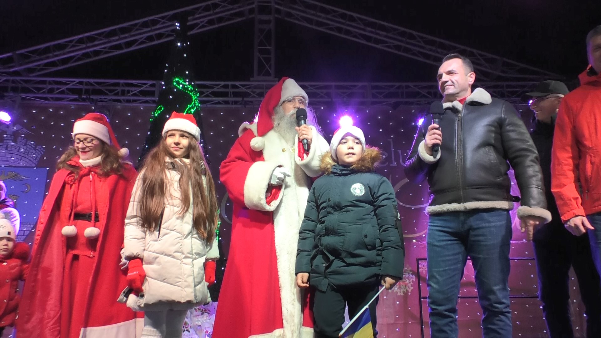 Moș Crăciun și alaiul său au sosit la Târgoviște.