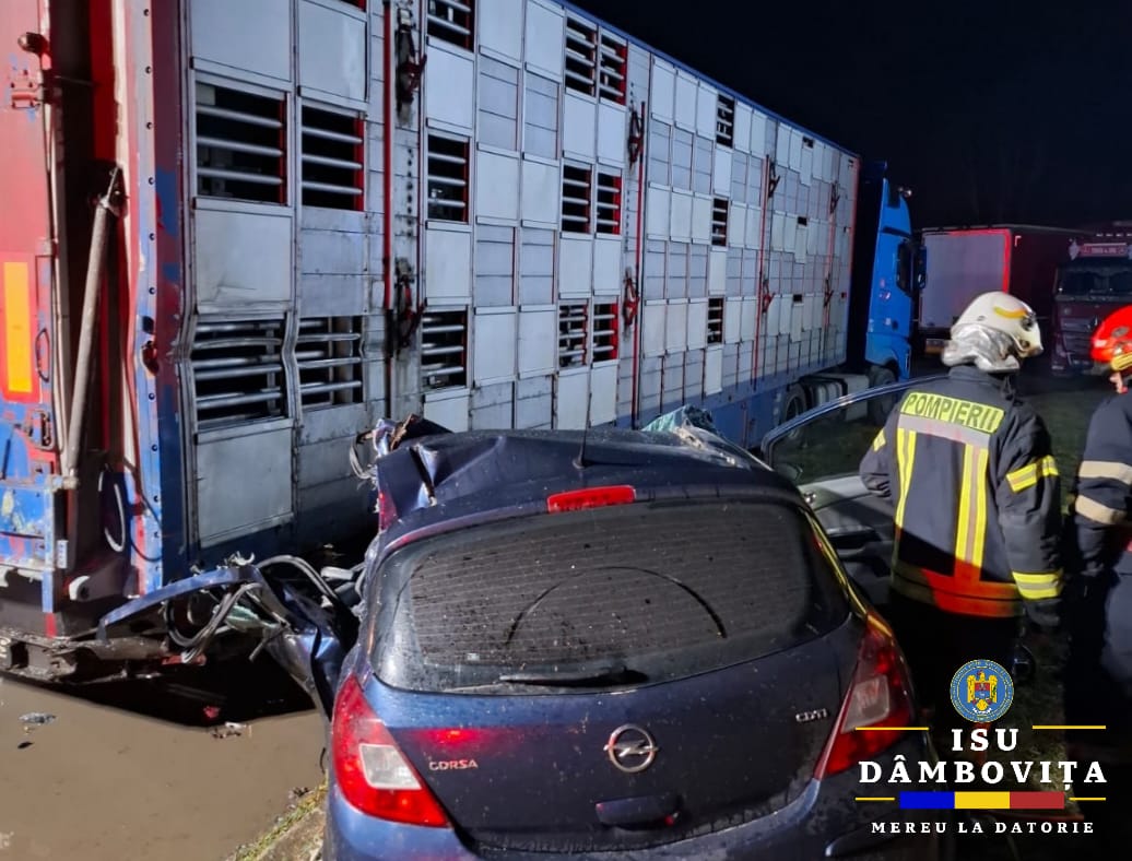 Tragedie în Târgoviște: Un bărbat a murit după ce autoturismul său a lovit un autocamion,în noaptea de 9 decembrie, în jurul orei 23:11