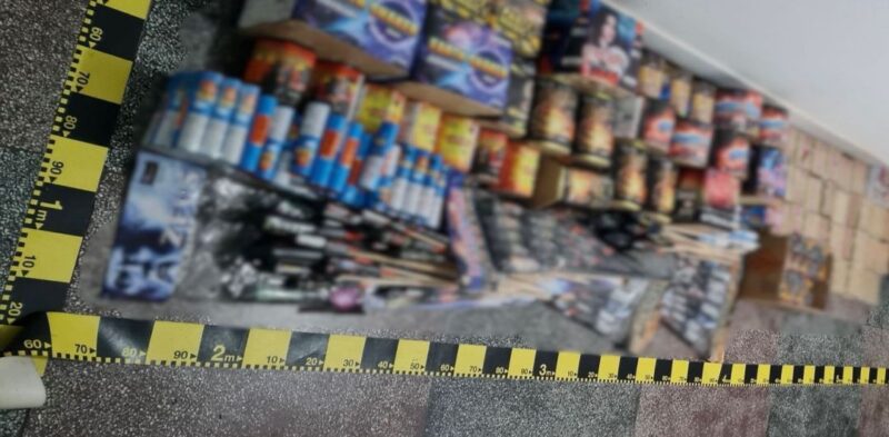 Articole pirotehnice indisponibilizate de polițiștii dâmbovițeni Articole pirotehnice indisponibilizate de polițiștii dâmbovițeni, la data de 5 decembrie a.c., polițiștii din cadrul Poliției Municipiului Târgoviște