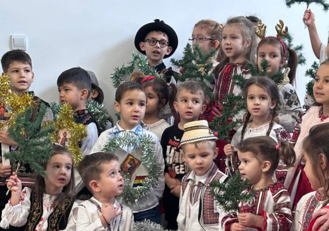 „Alaiul Colindelor” la Consiliul Județean Dâmbovița „Alaiul Colindelor” la Consiliul Județean Dâmbovița.