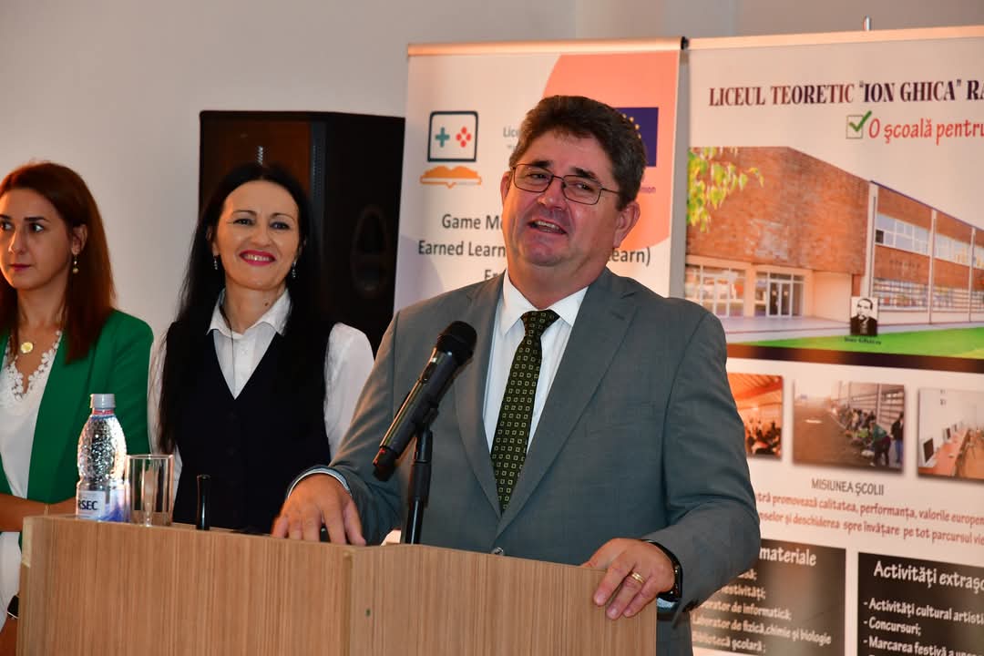 Liceul Teoretic "Ion Ghica" din Răcari a strălucit pe scena prestigioasei Gale a Educației 2024, organizată de Universitatea Valahia din Târgoviște