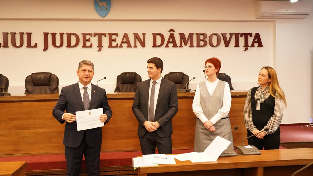 Parlamentarii PSD Dâmbovița, învestiți oficial în cadrul unei ceremonii solemne organizate la Prefectura județului Dâmbovița.