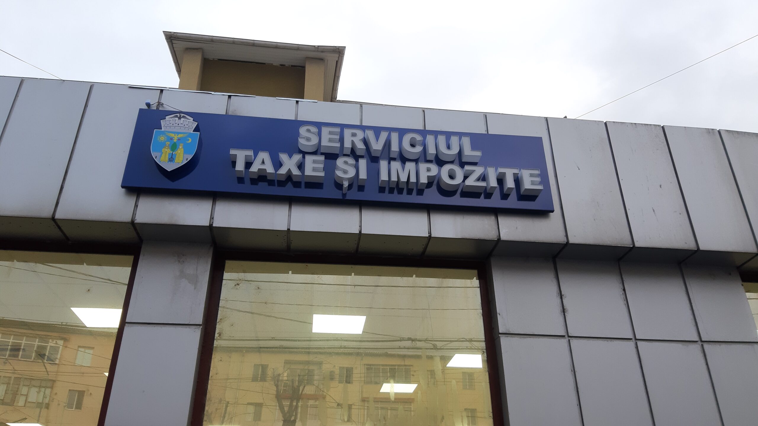 Primăria Municipiului Târgoviște deschide un nou punct de încasare a taxelor și impozitelor locale în microraionul 6. VIDEO