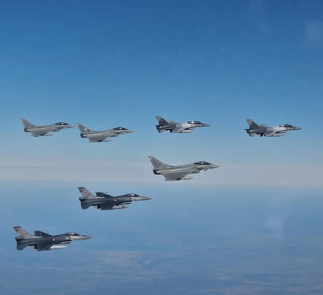 Nu vă alarmați: Forțele Aeriene Române derulează zboruri de antrenament la joasă altitudine pe tot teritoriul țării, în perioada 21-28 ianuarie 2025, aeronavele Forțelor