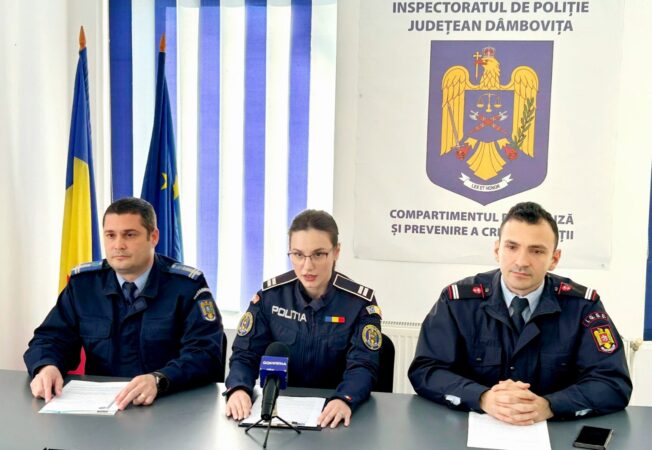 Jandarmii dâmbovițeni veghează la siguranța cetățenilor Jandarmii dâmbovițeni veghează la siguranța cetățenilor, în perioada 31 decembrie 2024 – 7 ianuarie 2025, Jandarmeria Dâmbovița