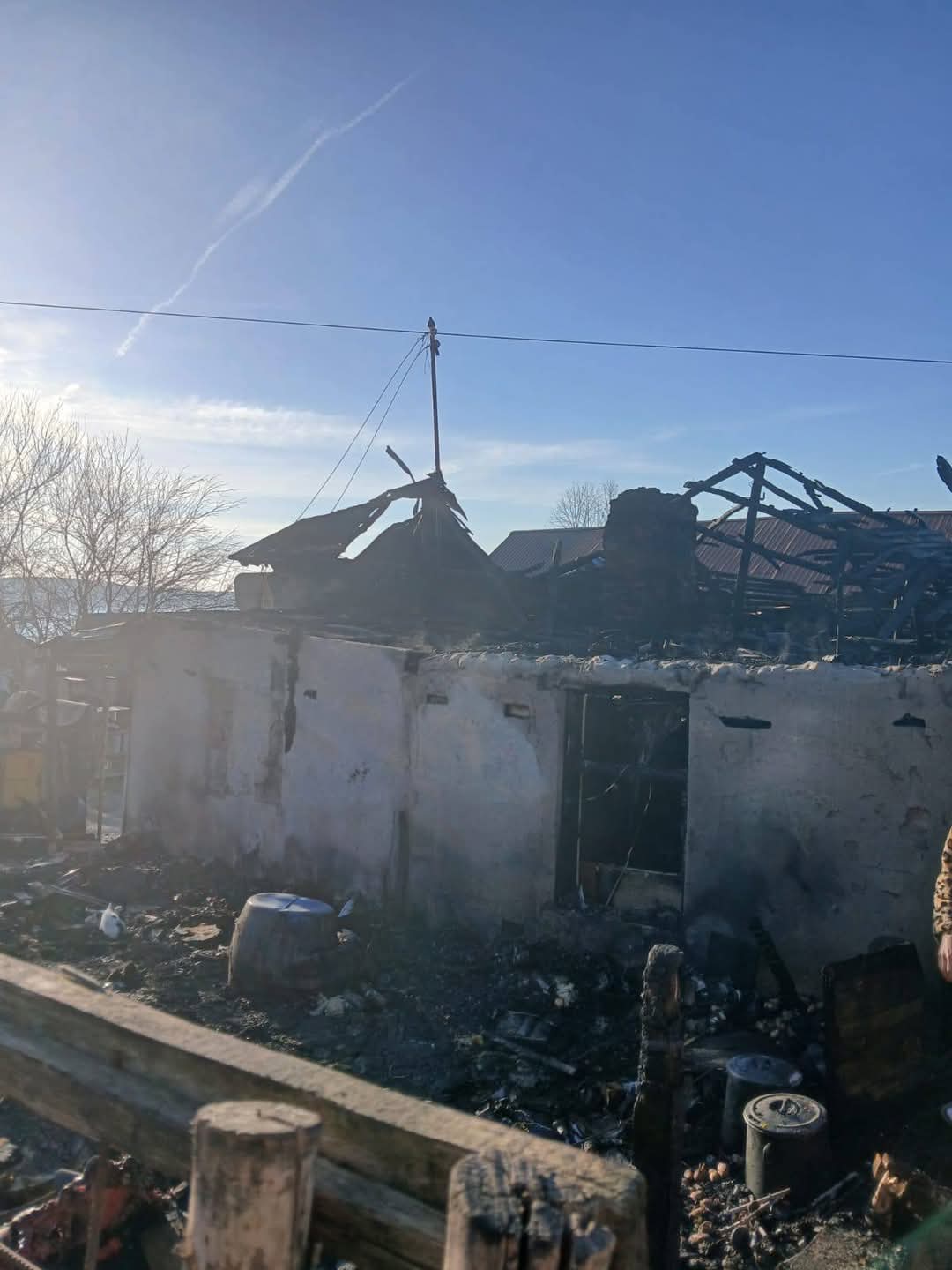 Tragedie în Gorgota: O familie întreagă a rămas pe drumuri după un incendiu devastator, ESTE NEVOIE DE AJUTOR.