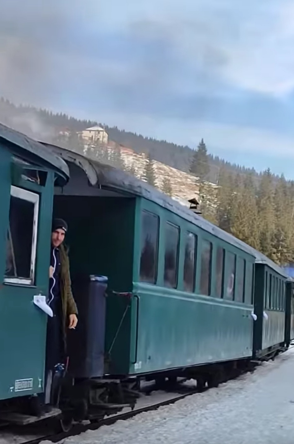 Mocănița Huțulca din Moldovița: O poveste de iarnă pe rutele căilor ferate de odinioară.