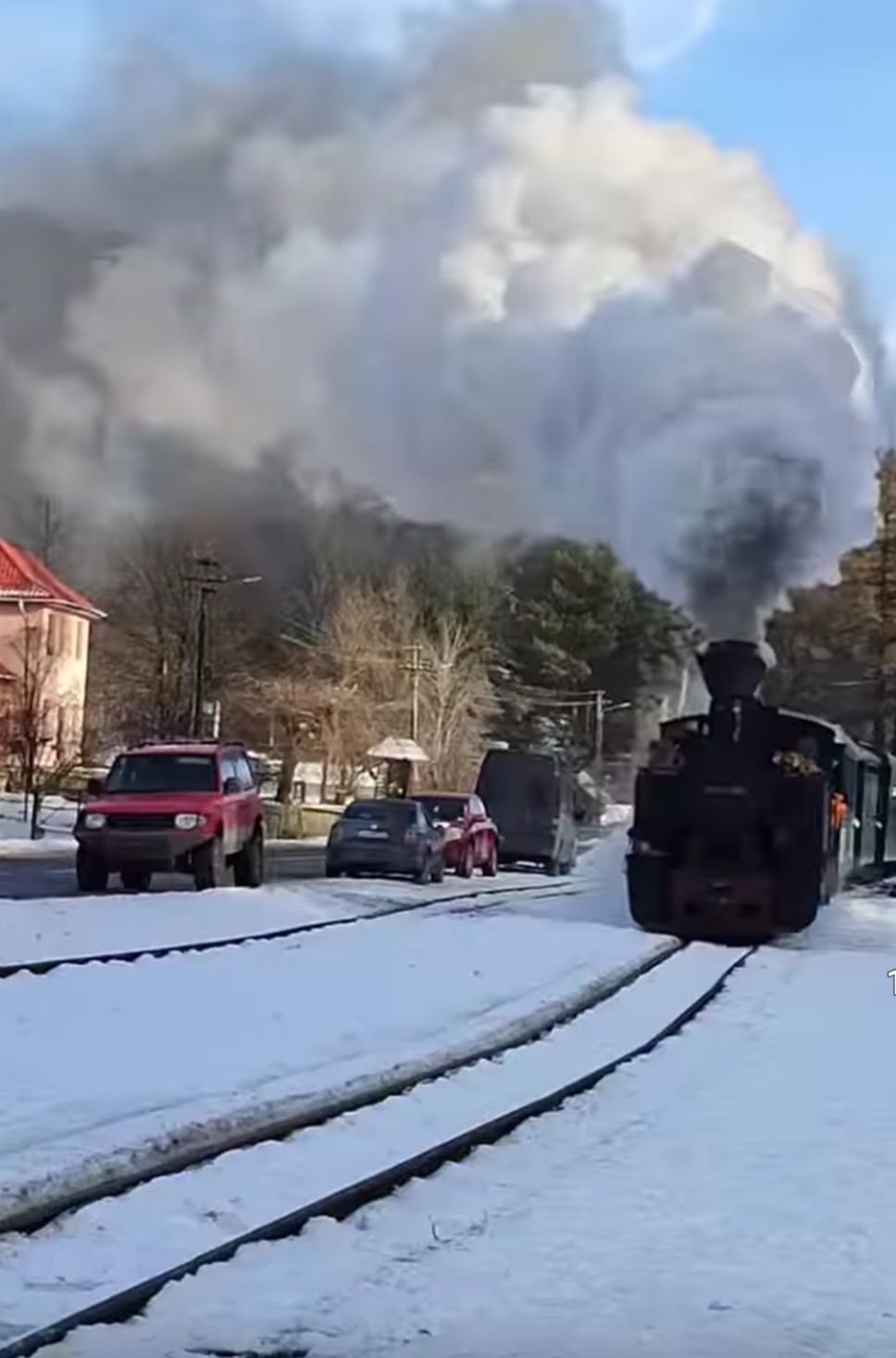 Mocănița Huțulca din Moldovița: O poveste de iarnă pe rutele căilor ferate de odinioară.