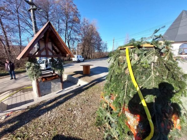 Administrația locală din Voinești invită locuitorii la slujba de Bobotează Administrația locală din Voinești, sub conducerea primarului Gabriel Dănuț Sandu, îi invită pe toți credincioșii din comună să participe