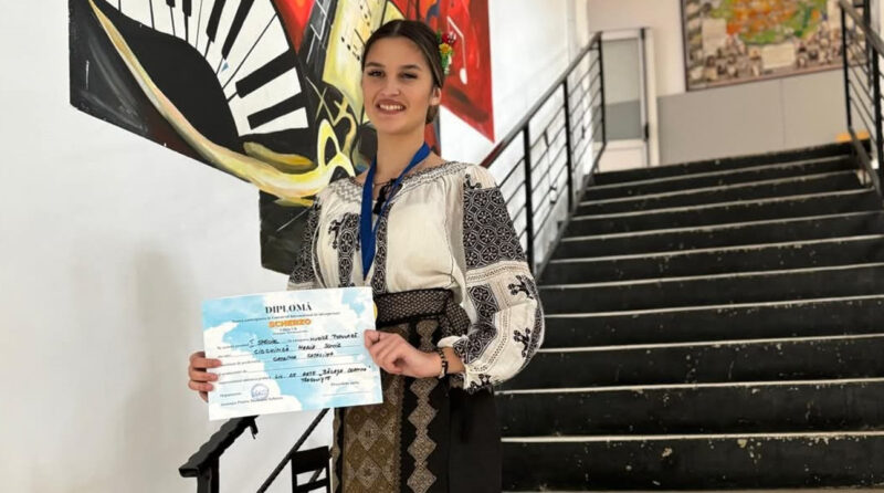 Maria Sonia Ciochindă, elevă a Liceului de Arte „Bălașa Doamna” din Târgoviște, a câștigat premiul I special la Concursul Internațional SCHERZO Maria Sonia Ciochindă, elevă în clasa a IX-a la Liceul de Arte „Bălașa Doamna” din Târgoviște, a obținut un succes remarcabil la ediția a VII-a a Concursului Internațional