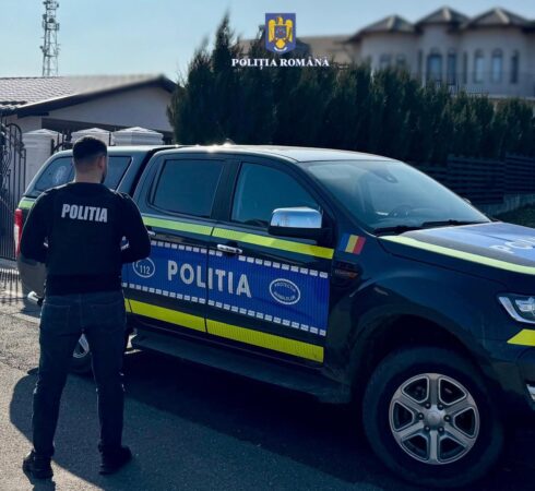 Controale în trei comune din Dâmbovița: 36 de sancțiuni aplicate pentru nerespectarea legislației privind câinii periculoși În perioada 31 ianuarie-7 februarie a.c., polițiștii din cadrul Biroului pentru Protecția Animalelor au desfășurat activități pe raza comunelor Dragomirești, Lucieni și Raciu, care au vizat modul de respectare a legislației privind protecția animalelor și regimul de deținere al câinilor periculoși sau agresivi.