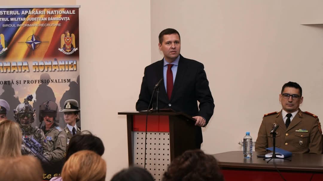 Dâmbovița își consolidază capacitatea de apărare, ieri, , în cadrul unei întâlniri cruciale cu autoritățile județene și locale, președintele Consiliului Județean Dâmbovița, Corneliu Ștefan, a subliniat importanța