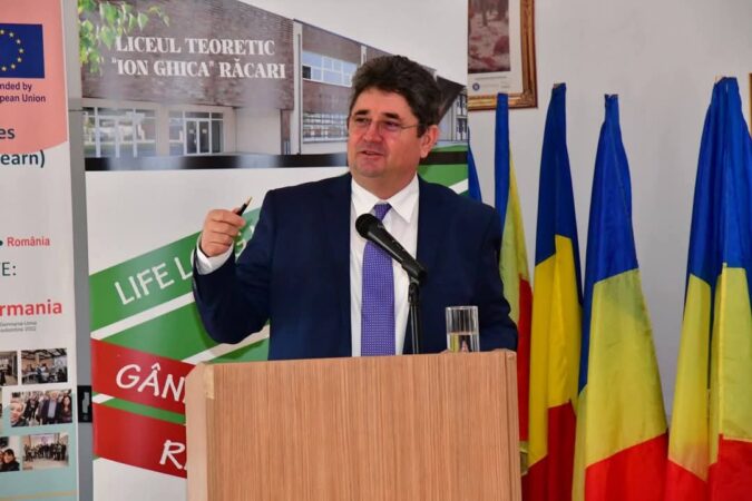 Raportul primarului Marius Caravețeanu: Proiecte majore de infrastructură, educație și mediu pentru un Răcari în plină dezvoltare. VIDEO Raportul primarului Marius Caravețeanu,Răcari în plin proces de transformare, proiecte de infrastructură, educație și mediu în plină desfășurare.