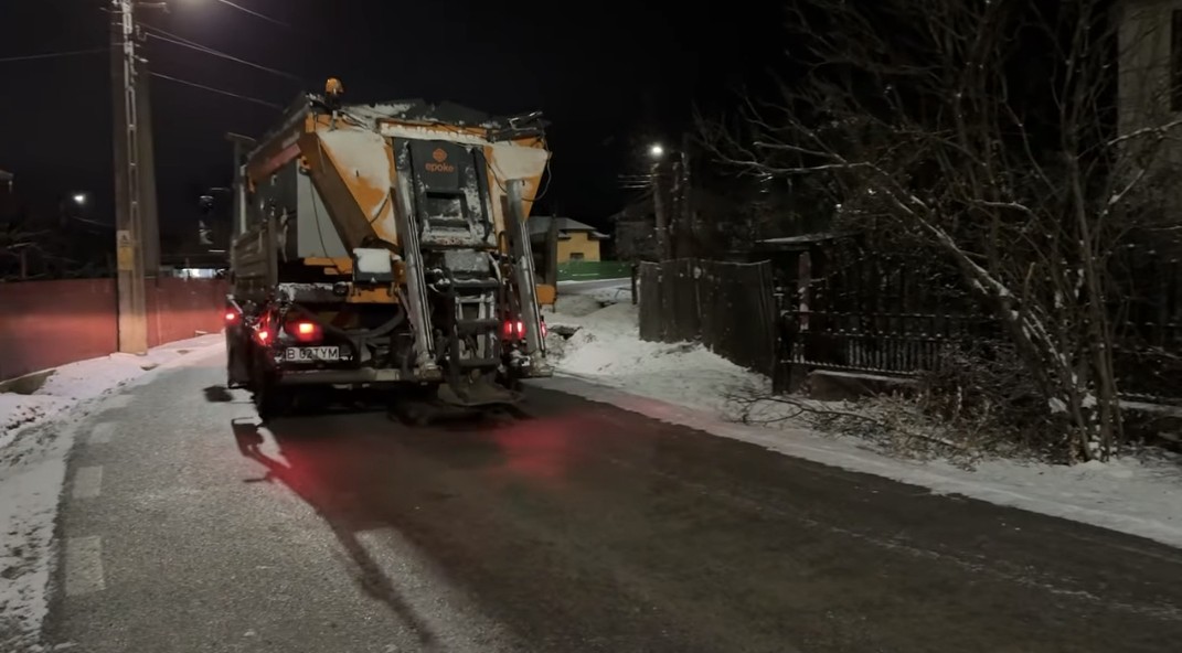 Primăria Răzvad intervine rapid pentru siguranța cetățenilor în fața iernii, sub coordonarea primarului Emanuel Spătaru.