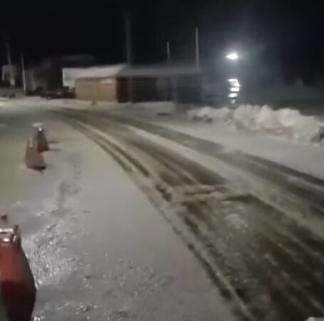 Grindina de mari dimensiuni a acoperit DN 67C în zona Rânca Grindina de mari dimensiuni a acoperit DN 67C în zona Rânca.