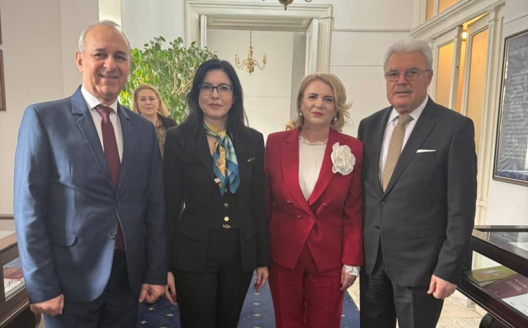 Conf. univ. dr. Claudia Gilia, președintele Senatului Universității Valahia, a participat la conferința „Gândirea Juridică Românească și Proiectul European”, organizată de Institutul de Cercetări Juridice „Acad