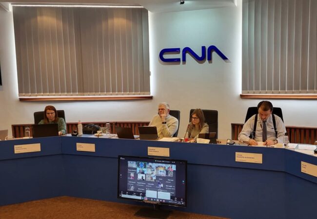 CNA și Ministerul Educației lansează o campanie pentru combaterea conținutului ilegal online CNA și Ministerul Educației au unit forțele pentru a lansa o campanie educațională esențială, destinată să protejeze tineretul