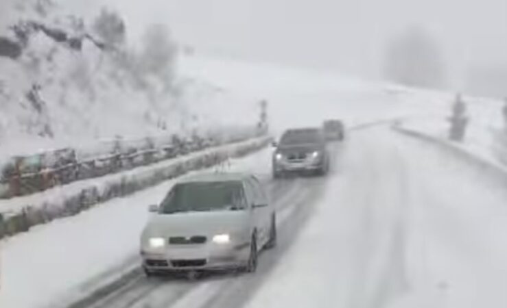 Atenție, șoferi! Astăzi, 1 martie 2025, condițiile meteo specifice sezonului rece impun precauție maximă pentru cei care doresc să ajungă în zonele montane.