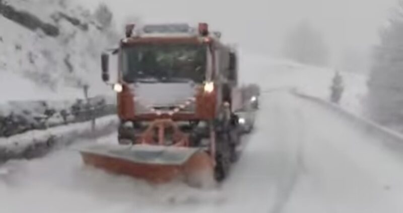 Atenție, șoferi! Astăzi, 1 martie 2025, condițiile meteo specifice sezonului rece impun precauție maximă pentru cei care doresc să ajungă în zonele montane.