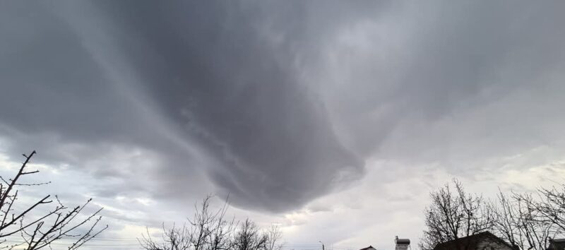 INFORMARE METEOROLOGICĂ pentru județul Dâmbovița: Vânt, ploi, lapoviță și ninsori în perioada 15-18 martie.