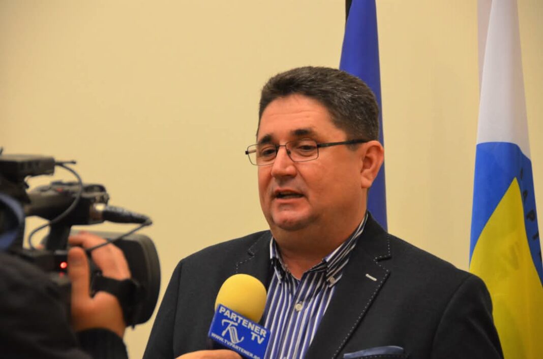 Extinderea rețelei de gaze naturale în orașul Răcari, un proiect important pentru comunitate!  Primarul Caraveteanu a anunțat  un proiect