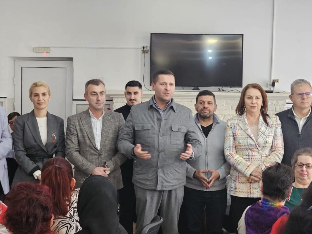 Comuna Moroeni a devenit, din nou, locul unui eveniment special, marcat de tradiție și solidaritate. Balul Mărțișorului, deja un obicei consacrat, a adus împreună doamnele și domnișoarele din comuna Moroeni pentru a întâmpina primăvara într-un mod festiv și plin de emoție.
